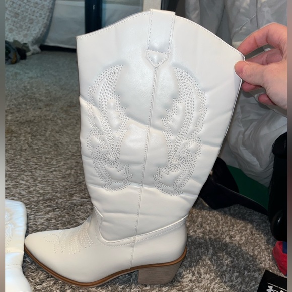 Pierre Dumas White boots - Picture 2 of 3